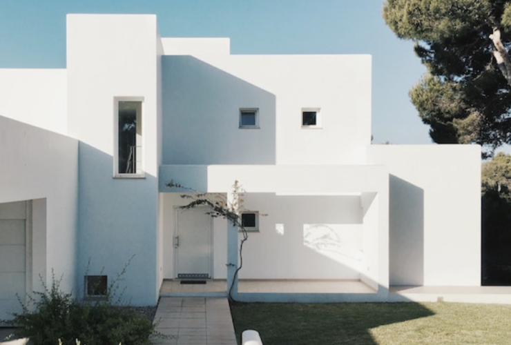 Casa blanca prefabricada