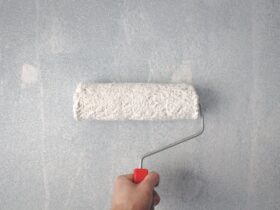 Pared pintada con efectos decorativos creativos